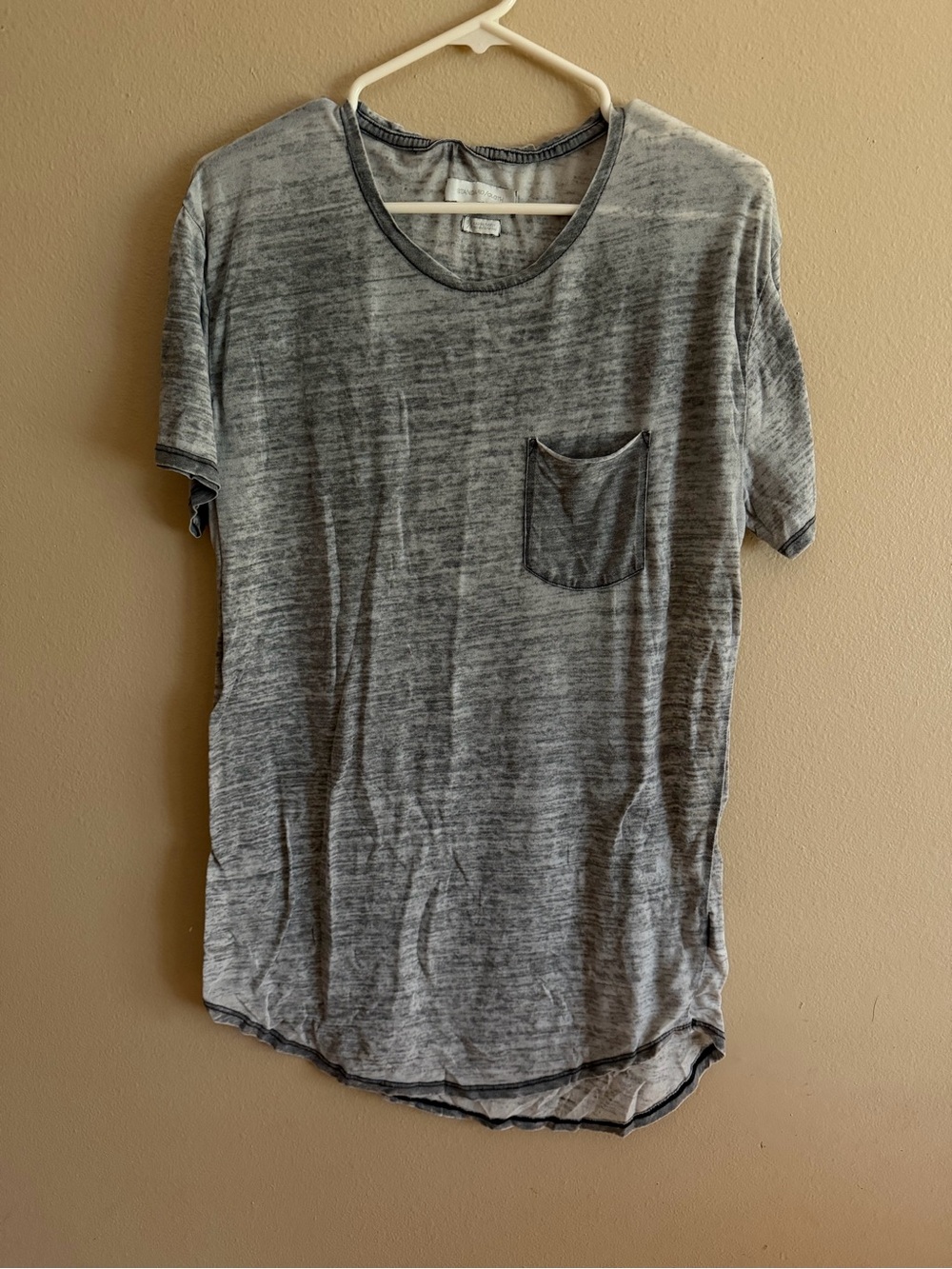 Men's Heathered Grey Pocket Tee - Casual Crew Neck